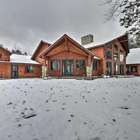 Expansive Ruth Lake Home With Dock, Fire Pit And Beach